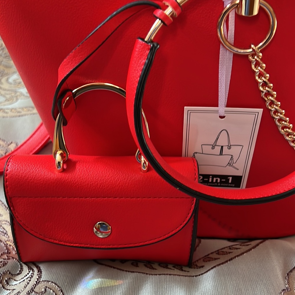 Red shoulder bag/ cross body bag - 2-in-1 Brand New - Picture 4 of 7